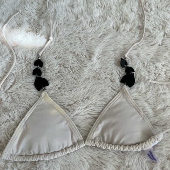 Bundle of eleven bikini sets and others from Victoria’s Secret and more - Picture 15 of 16